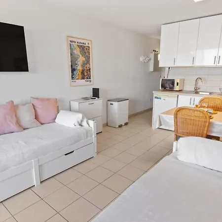The Horizon - Sea - Swimming Pool - Parking - Wifi